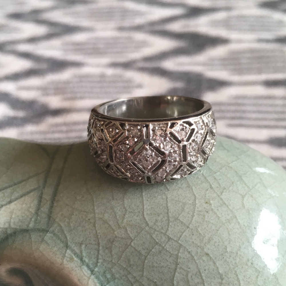 Show-stopping cocktail ring!